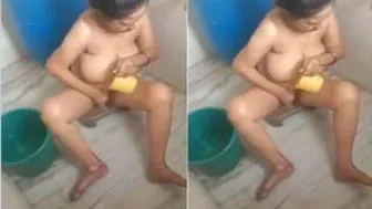 Hubby Secretly Recording His Bhabhi Bathing And Soaping Herself