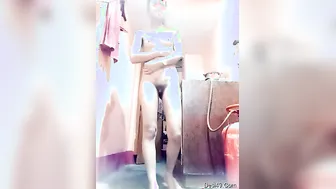 My Shy GF Recording Herself Naked In Her Bedroom Solo