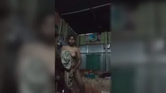 Village GF Flashing Her Boobs And Pussy To Secret Lover