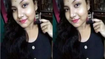 Desi Babe Getting Nude On Video Call Showing Everything To Lover