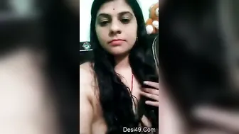 Sexy Married Bhabhi Stripping And Showing Her Body On Camera