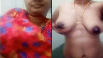 Naughty Bhabhi Next Door Exposing Her Tits And Pussy On Camera