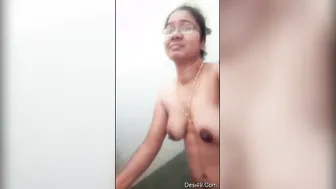 Naughty Bhabhi Next Door Exposing Her Tits And Pussy On Camera