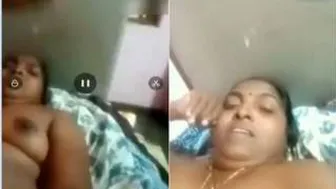 Married Bhabhi Proudly Displaying Her Massive Natural Boobs