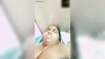 Married Bhabhi Proudly Displaying Her Massive Natural Boobs