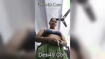 Naughty Bhabhi Stripping Her Saree Exposing Boobs And Pussy