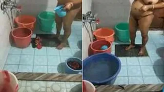 Busty Married Bhabhi Bathing Secretly Filmed By Hidden Camera Now