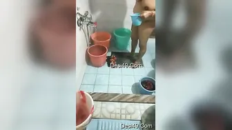 Busty Married Bhabhi Bathing Secretly Filmed By Hidden Camera Now