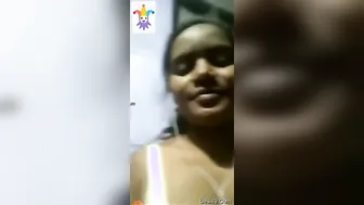 Desi Babe Flashing Her Big Tits During Naughty Video Call