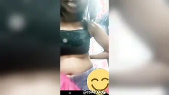 Tamil Babe Showing Me Her Natural Tits While Parents Are Gone