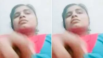 Horny GF Masturbating With Banana While Moaning Loudly