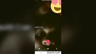 Married Bhabhi Stripping Naked On Video Call Showing Everything
