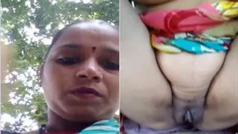 Village Bhabhi Exposing Her Pussy And Tits In Private Video