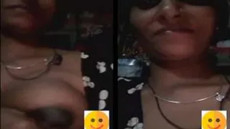 Married Bhabhi Flashing Her Big Tits On Video Call For Me Now