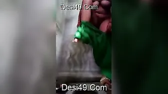 Bhabhi Recording Herself Naked Touching Her Body And Pussy