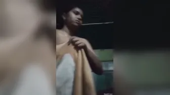 Village GF Showing Off Her Body To Boyfriend On Phone