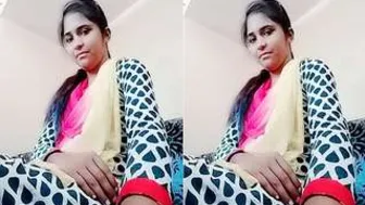 GF Getting Naked Flashing Pussy And Tits On Video Call