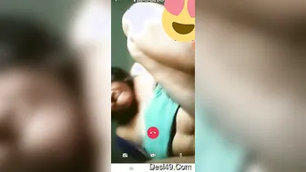 Bhabhi Strips Naked Spreading Pussy Showing Tits On Video Call