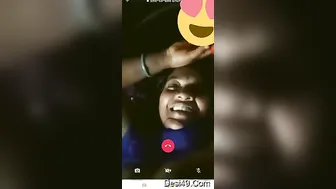 Bhabhi Strips Naked Spreading Pussy Showing Tits On Video Call