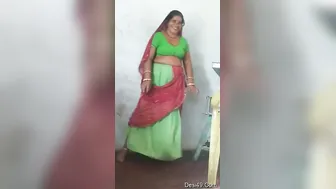 Village Bhabhi Spreading Pussy Lips For Secret Lover On Phone