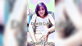 My GF Fingering Her Wet Pussy After Teasing Her Tits