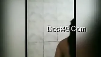 Desi GF Bathing Naked While Video Calling Me At Night