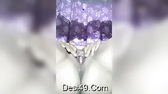 Desperate Bhabhi Masturbating Hard Moaning With Intense Pleasure