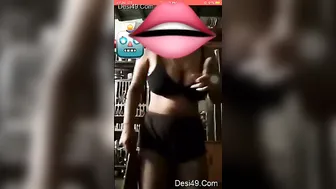 Young GF Pulling Her Top Up Showing Her Big Boobs
