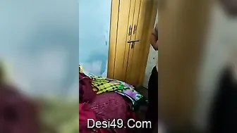 Hot Desi Babe Revealing Her Big Natural Boobs Teasing So Much