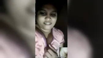 Beautiful Desi Babe Showing Off Her Perfect Natural Boobs