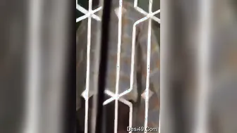 Bhabhi Getting Dressed After Bath Still Dripping And So Sexy