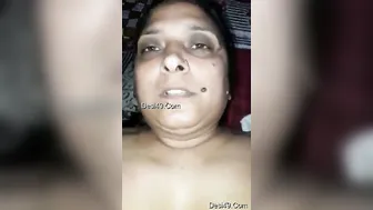 Mature Aunty Letting Hubby Film Her Naked Boobs And Wet Pussy