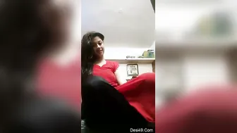 Cute GF Recording Herself Completely Naked For Lover