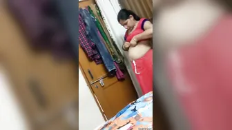 Married Bhabhi Changing Clothes Exposing Her Body Accidentally