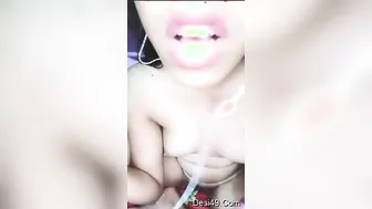 Village Girl Going Nude Live Showing Her Tight Body To Viewers
