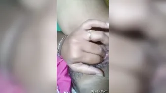 My Desi Girl Fingering Herself Recording It All On Her Phone