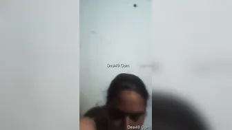 Sexy Mallu Babe Exposing Her Bare Chest And Pussy On Camera