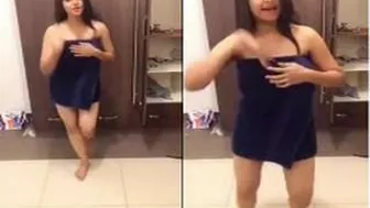 Married Bhabhi Revealing Her Naked Body For Her Secret Lover