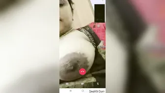 Telugu Married Woman Showing Off Her Huge Natural Tits Again