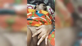 Bengali Wife Fingering Her Wet Pussy Moaning Loud All Alone
