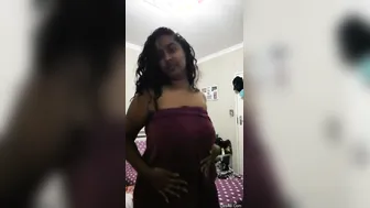 Hot Nri Wife Recording Her Naked Body For Secret Video Tonight