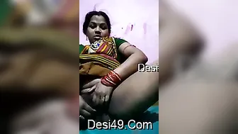 Horny Odia Bhabhi Touching Herself With Naughty Expressions