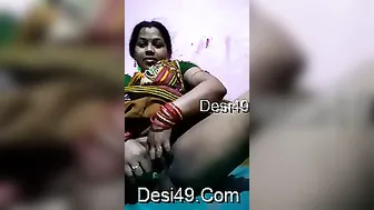 Horny Odia Bhabhi Touching Herself With Naughty Expressions