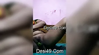 Horny Odia Bhabhi Touching Herself With Naughty Expressions