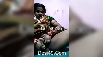 Horny Odia Bhabhi Touching Herself With Naughty Expressions
