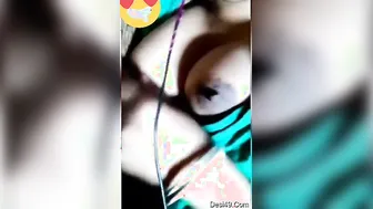 Married Boudi Teasing Showing Her Big Boobs During Video Call