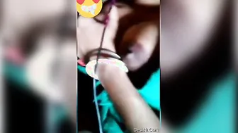 Married Boudi Teasing Showing Her Big Boobs During Video Call