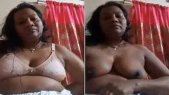 Village Bhabhi Exposing Her Big Boobs On Video Call For Lover