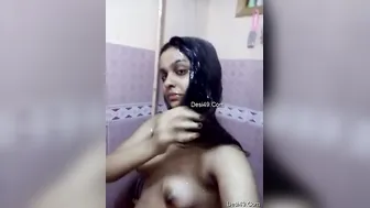 Hot GF Filming Herself In The Shower For Her Boyfriend