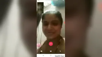 Married Bhabhi Teasing Her Secret Lover Over Late Night Video Call